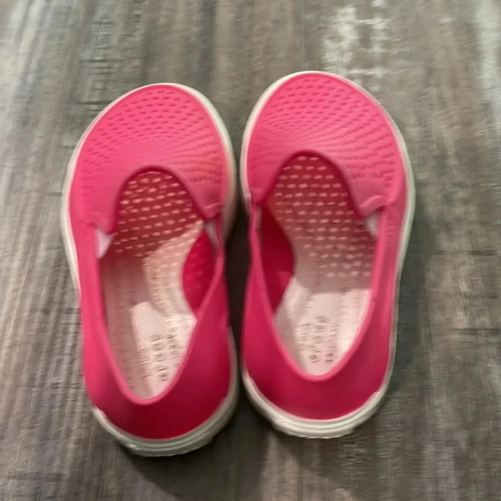 CROCS CitiLane Roka Pink Slip-on